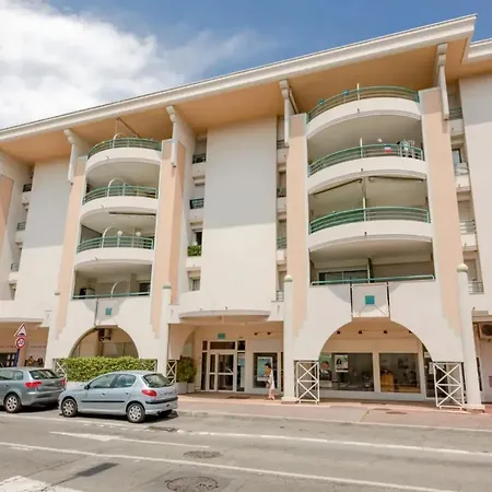 Апартаменты Confortable A Frejus, 35 M² Avec Balcon Agreable