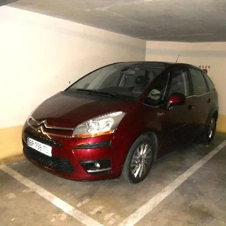 Confortable A Frejus, 35 M² Avec Balcon Agreable * Фрежюс